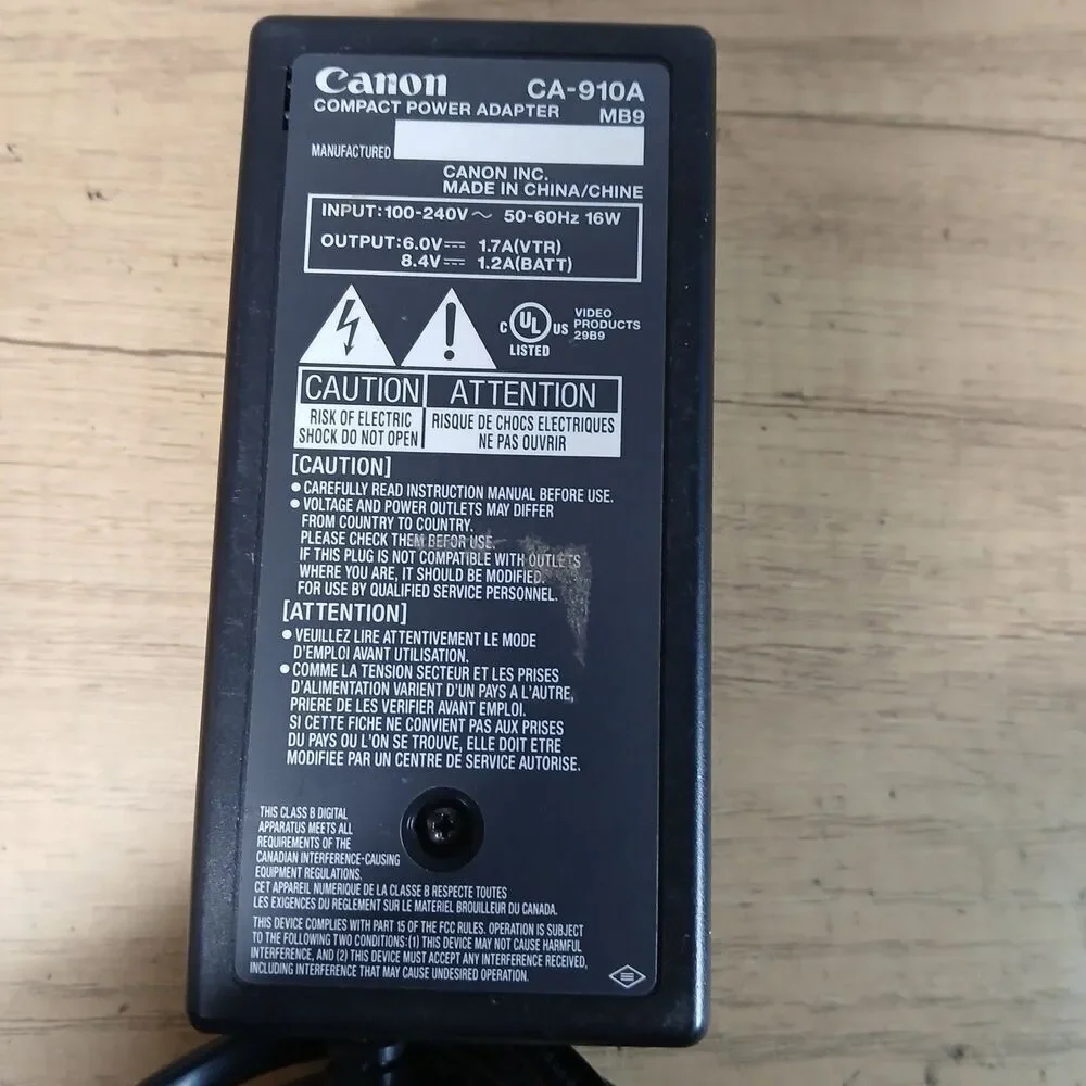 Canon CA-910 OEM Battery Charger CHARGER‎ ONLY